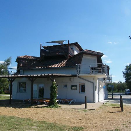 Beach Resident Balatonszárszó Exterior foto