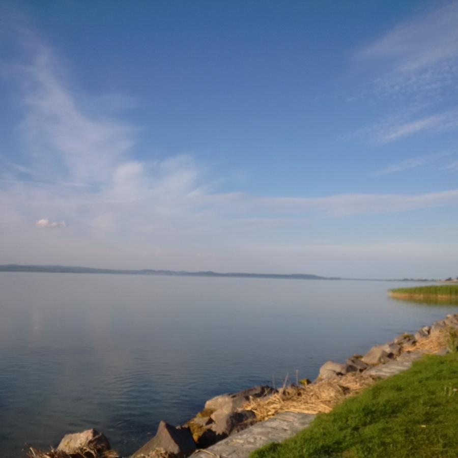 Beach Resident Balatonszárszó Exterior foto